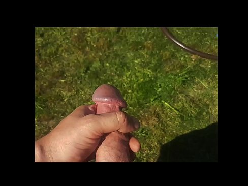 ❤️ Hot Hottie bekommt ihre rosa Pussy gefickt und spritzt in einem Sommergarten ab ️ Quality sex bei de.mailkassa.ru